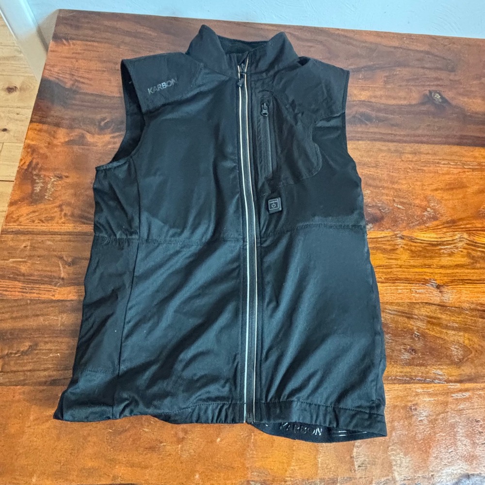 Karbon‎ Heated Vest 100318KB Black Mens Small Womens Medium with Battery Pack